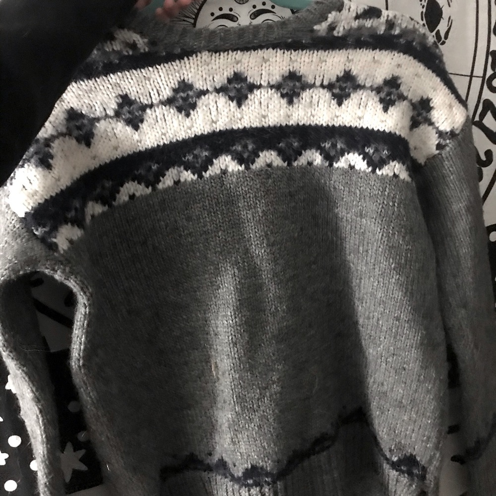 Cozy sweater😇